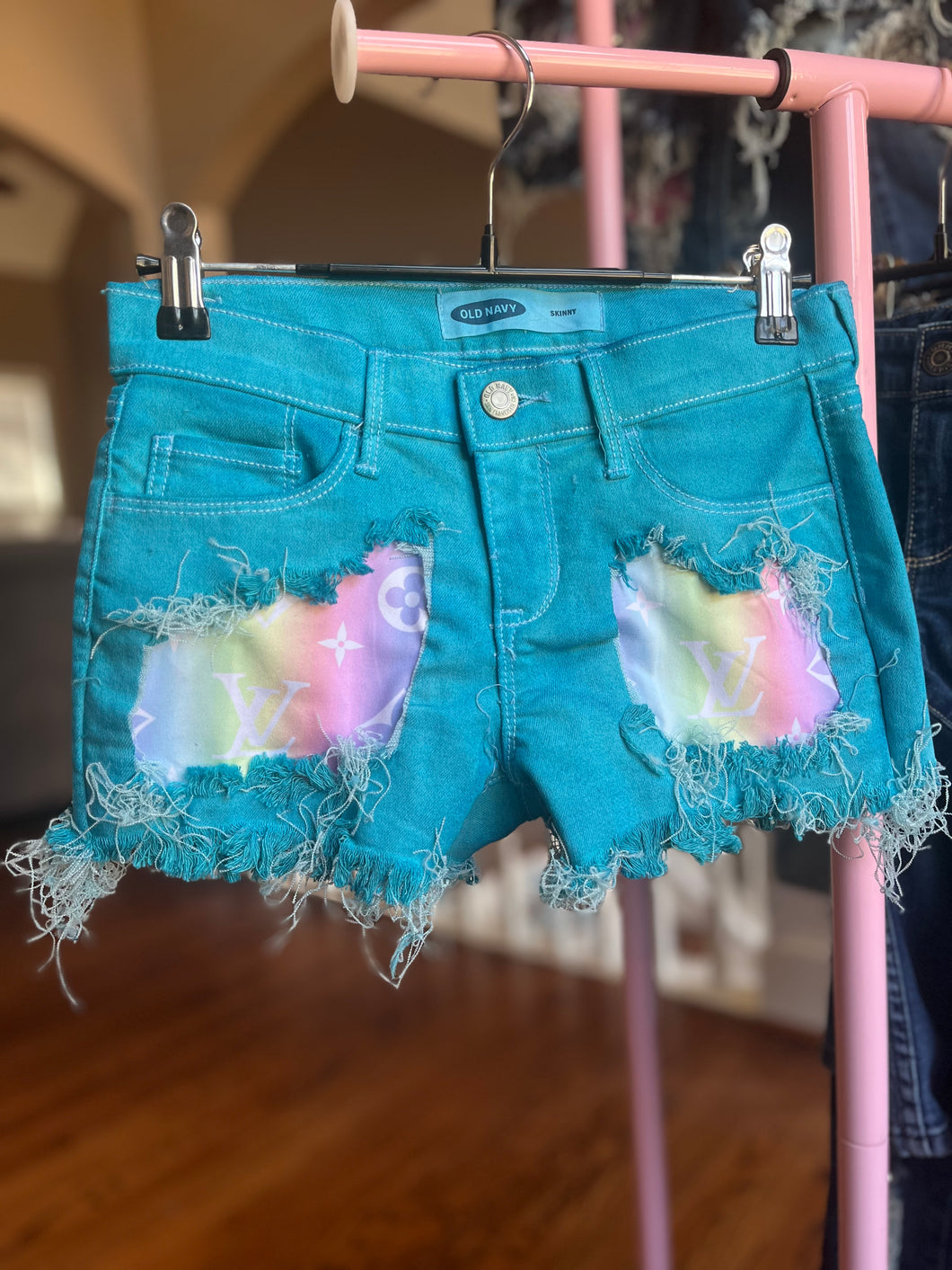 Girls 10 blue dyed rainbow brand shorty’s